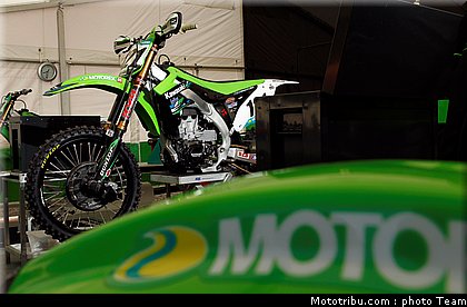 boog_002_cross_international_valence_2012.jpg