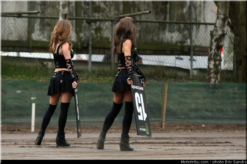 pitbabe_006_mondial_motocross_2012_pays_bas_valkenswaard