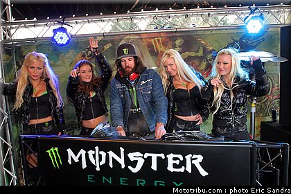 pitbabe_007_mondial_motocross_2012_pays_bas_valkenswaard.jpg