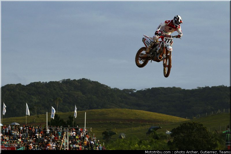 bobryshev_008_motocross_2012_bresil_beto_carrero