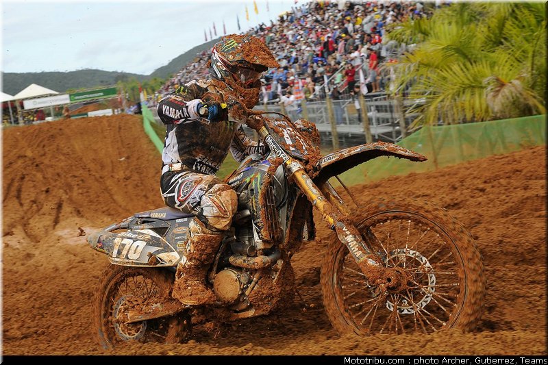 leib_001_motocross_2012_bresil_beto_carrero