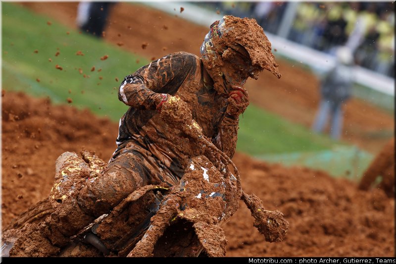leok_002_motocross_2012_bresil_beto_carrero