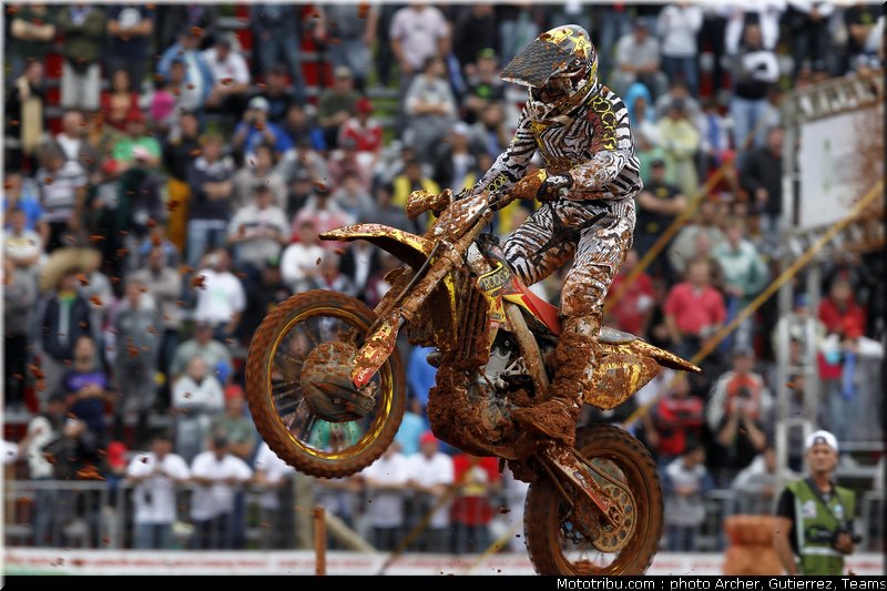 leok_003_motocross_2012_bresil_beto_carrero