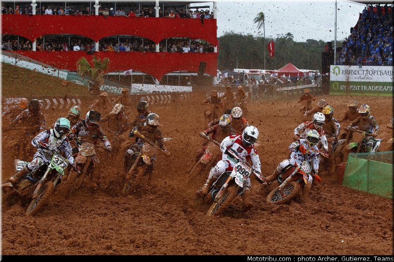 mx1_006_motocross_2012_bresil_beto_carrero