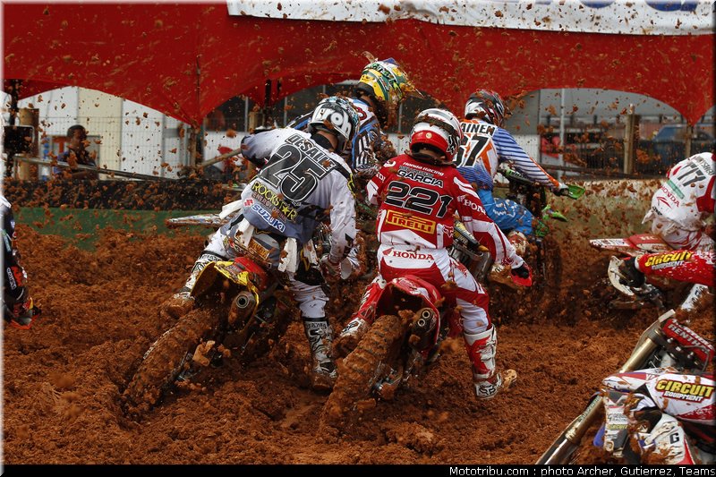 mx1_008_motocross_2012_bresil_beto_carrero