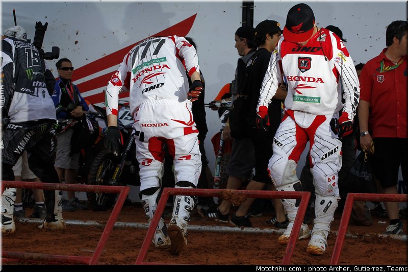 mx1_010_motocross_2012_bresil_beto_carrero