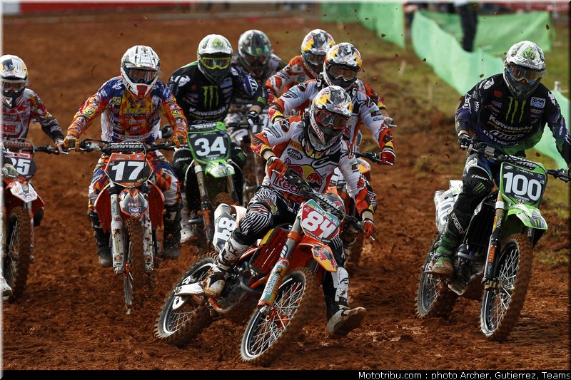 mx2_002_motocross_2012_bresil_beto_carrero