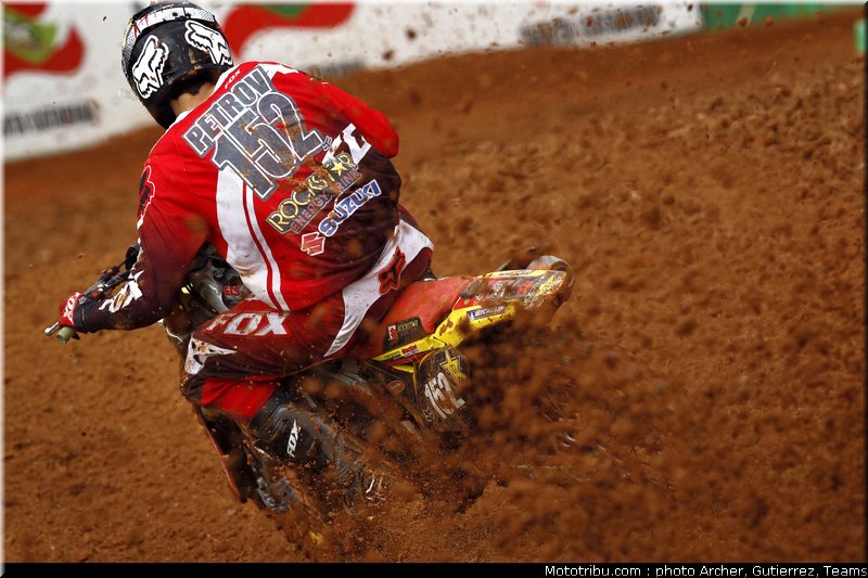 petrov_002_motocross_2012_bresil_beto_carrero