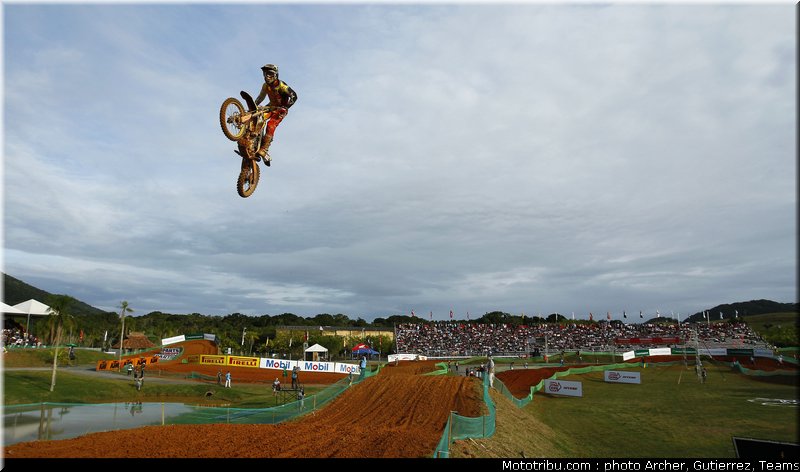 petrov_006_motocross_2012_bresil_beto_carrero