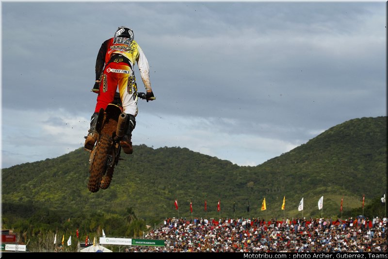 petrov_008_motocross_2012_bresil_beto_carrero