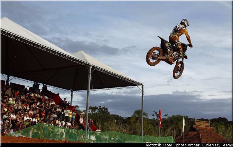 pourcel_c_003_motocross_2012_bresil_beto_carrero