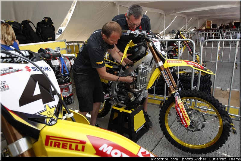 suzuki_020_motocross_2012_bresil_beto_carrero