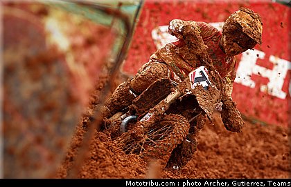 bobryshev_006_motocross_2012_bresil_beto_carrero.jpg
