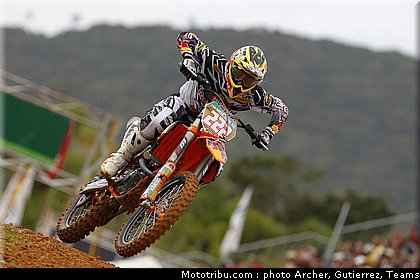 cairoli_002_motocross_2012_bresil_beto_carrero.jpg