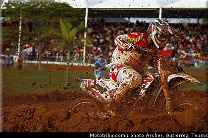 goncalves_001_motocross_2012_bresil_beto_carrero.jpg