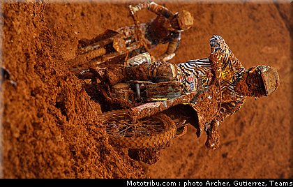 kullas_002_motocross_2012_bresil_beto_carrero.jpg