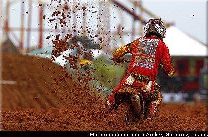 kullas_005_motocross_2012_bresil_beto_carrero.jpg