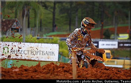 kullas_010_motocross_2012_bresil_beto_carrero.jpg