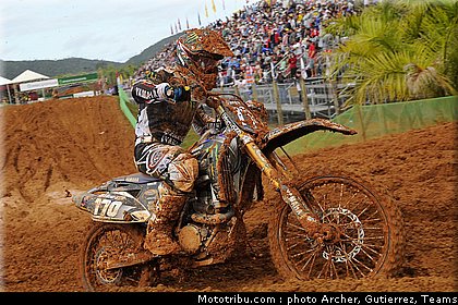 leib_001_motocross_2012_bresil_beto_carrero.jpg