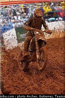 leok_005_motocross_2012_bresil_beto_carrero.jpg
