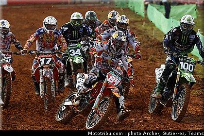 mx2_002_motocross_2012_bresil_beto_carrero.jpg