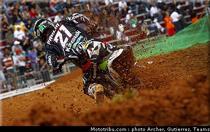 paulin_007_motocross_2012_bresil_beto_carrero.jpg