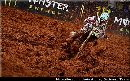 pourcel_c_002_motocross_2012_bresil_beto_carrero.jpg