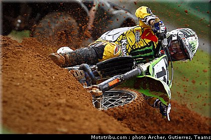 pourcel_s_002_motocross_2012_bresil_beto_carrero.jpg