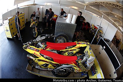 suzuki_006_motocross_2012_bresil_beto_carrero.jpg