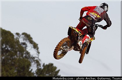 petrov_012_motocross_2012_portugal_agueda.jpg