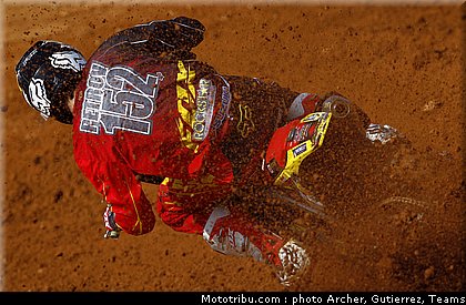 petrov_013_motocross_2012_portugal_agueda.jpg
