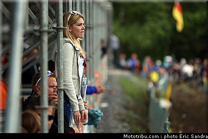 pitbabe_004_motocross_2012_belgique_bastogne.jpg