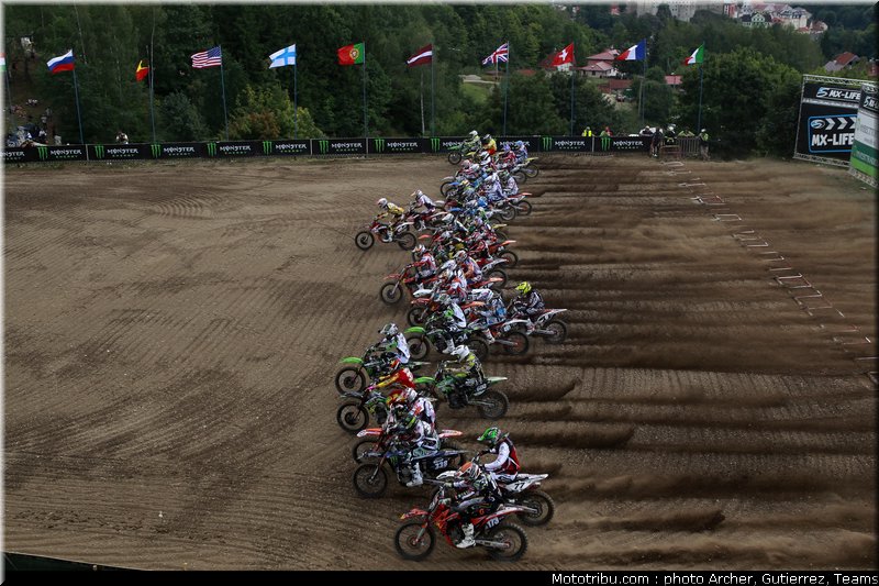 mx1_011_motocross_2012_republique_tcheque_loket