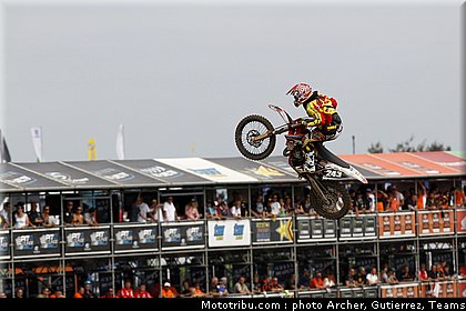 gajser_007_motocross_2012_angleterre_matterley_basin.jpg