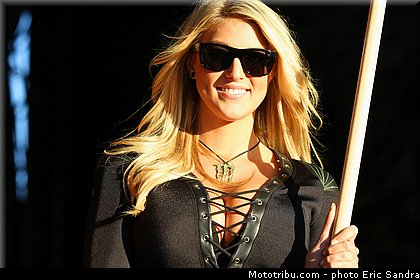 pitbabe_004_motocross_des_nations_belgique_lommel_2012.jpg