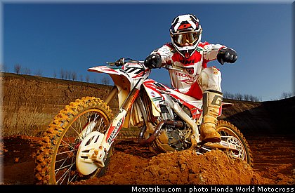 bobryshev_05_team_honda_world_motocross_2012.jpg