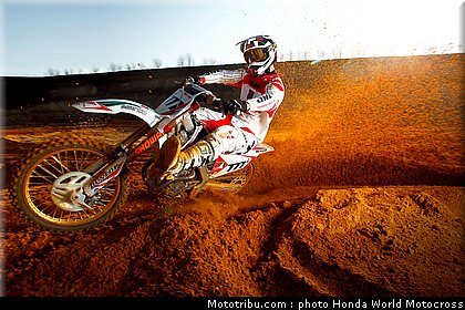 bobryshev_15_team_honda_world_motocross_2012.jpg