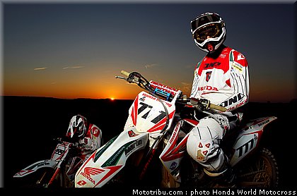 bobryshev_goncalves_5_team_honda_world_motocross_2012.jpg