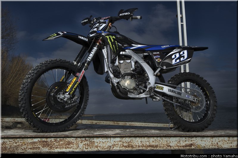 MOTO 