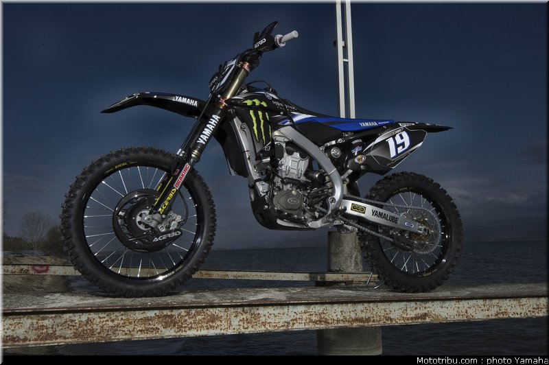 MOTO 