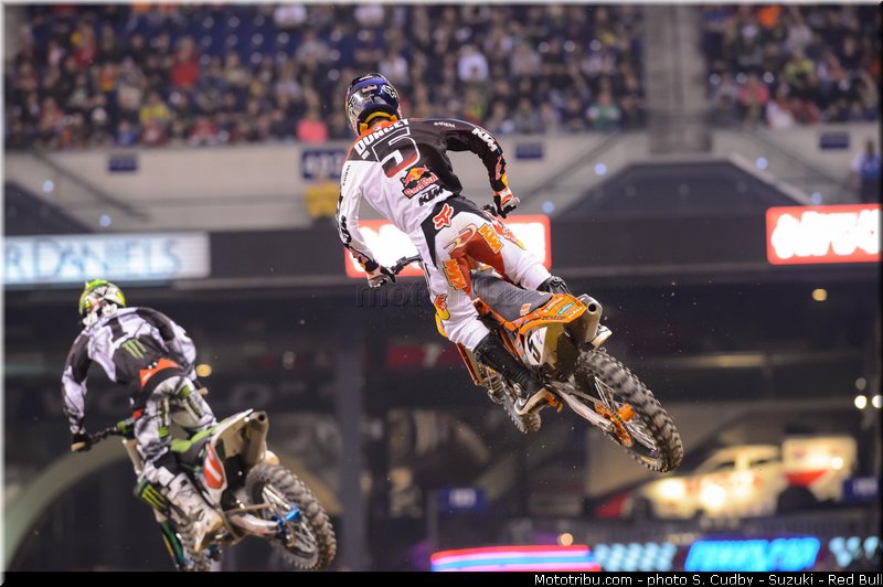 dungey_004_supercross_us_2013_indianapolis