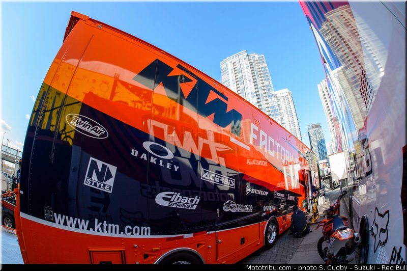 ktm_029_supercross_2013_toronto