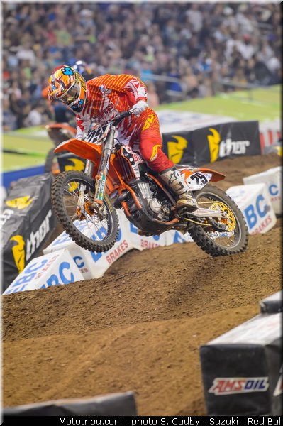 short_004_supercross_us_2013_houston