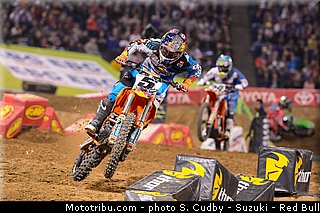 dungey_020_supercross_us_2013_minneapolis.jpg
