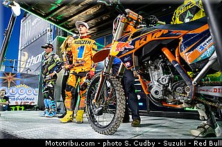 roczen_11_supercross_us_2013_las_vegas.jpg