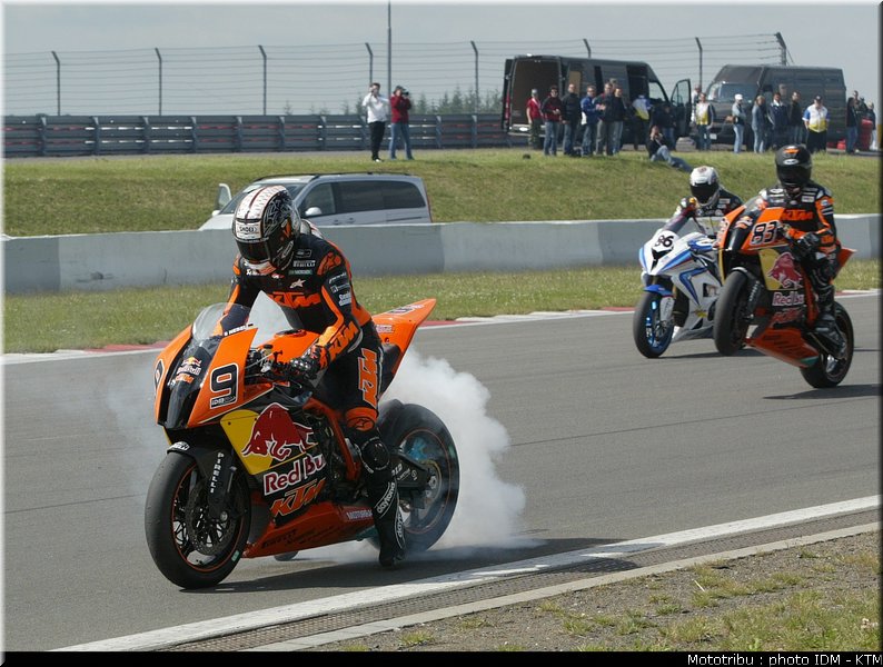 idm_003nurburgring_sbk_13