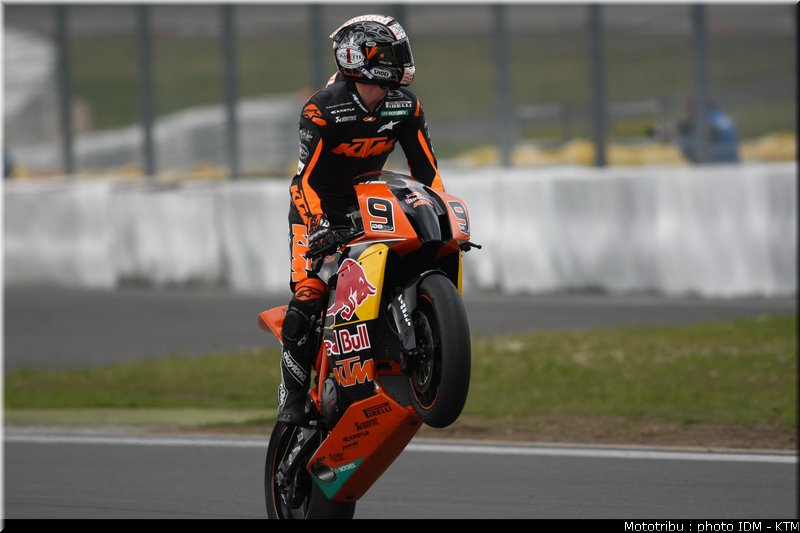 idm_003nurburgring_sbk_nebel_10