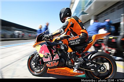 idm_003nurburgring_sbk_keymeulen_05.jpg