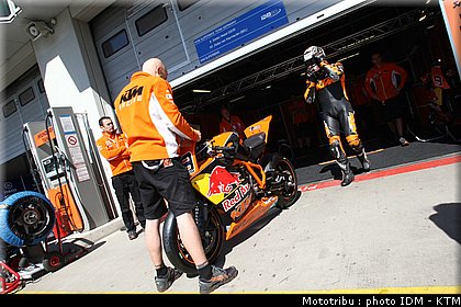 idm_003nurburgring_sbk_nebel_04.jpg