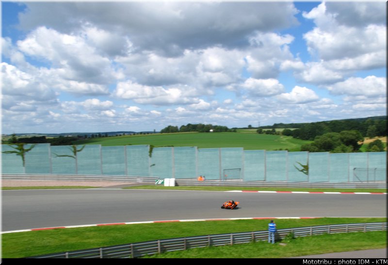 idm_004sachsenring_sbk_02